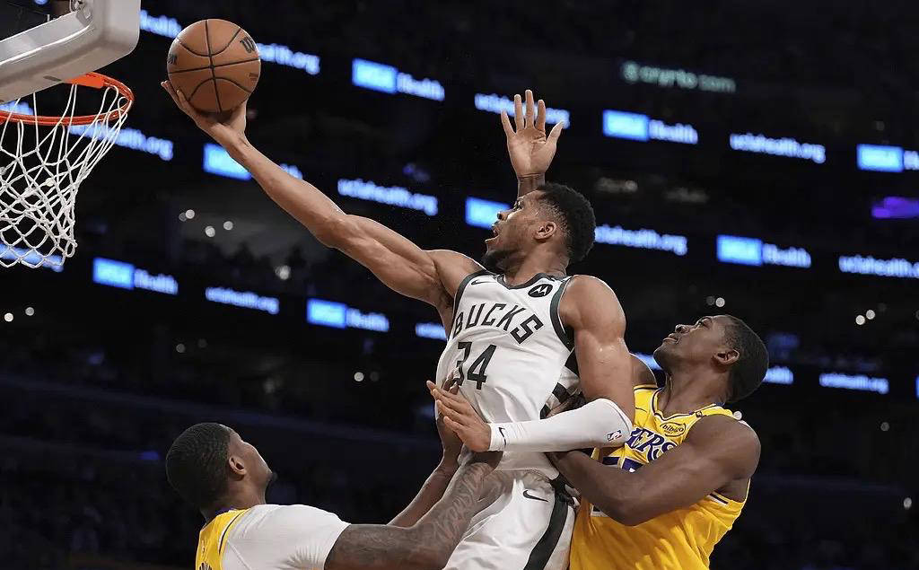 字母哥连续十五场比赛得分超过重返赛场，皇家马德里不断突破！的简单介绍